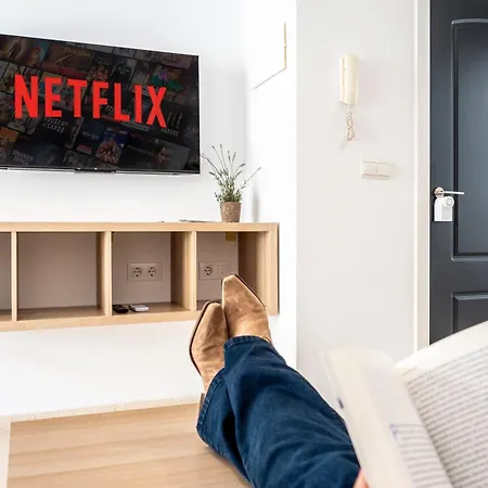 アパート Calma ベニドルム